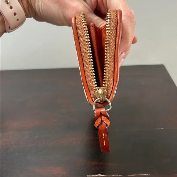 Dooney & Bourke Cream and Brown Textured Wallet - Picture 4 of 5